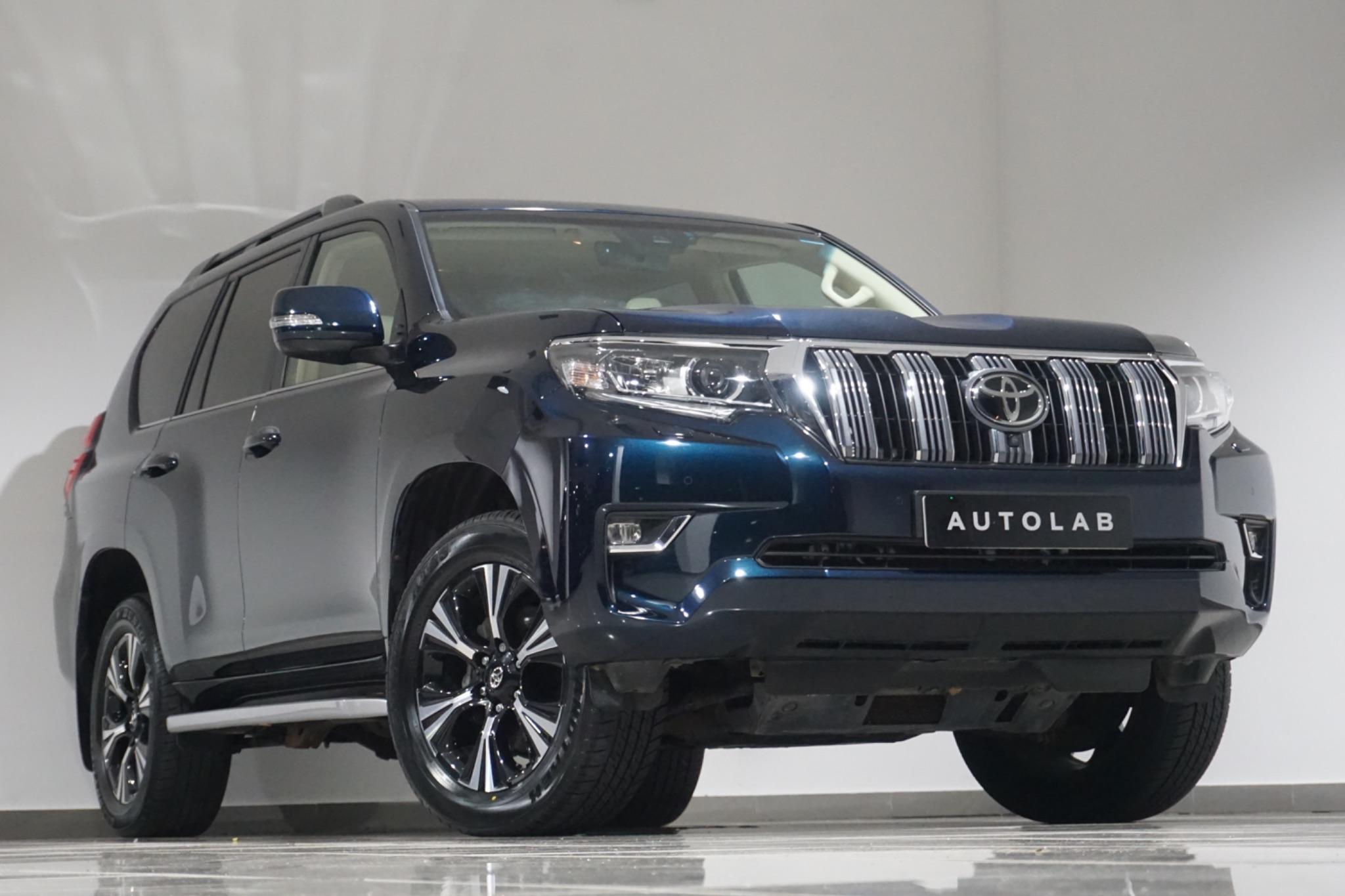 Toyota Land Cruiser 2.8D Invincible Auto 4WD Euro 6 (s/s) 5dr (7 Seat)
